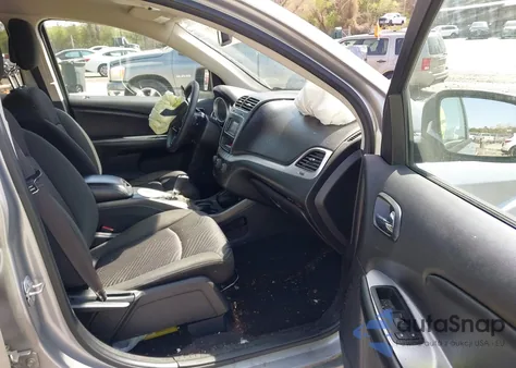 2019 Dodge Journey Se Value Package z USA, uszkodzony, nr VIN 3C4PDCAB4KT797380